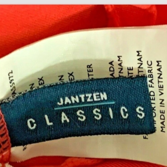 Jantzen Classics Red Ruched Tummy Surplice Top Sz 24W One-Piece Swimsuit #234B - Picture 4 of 6